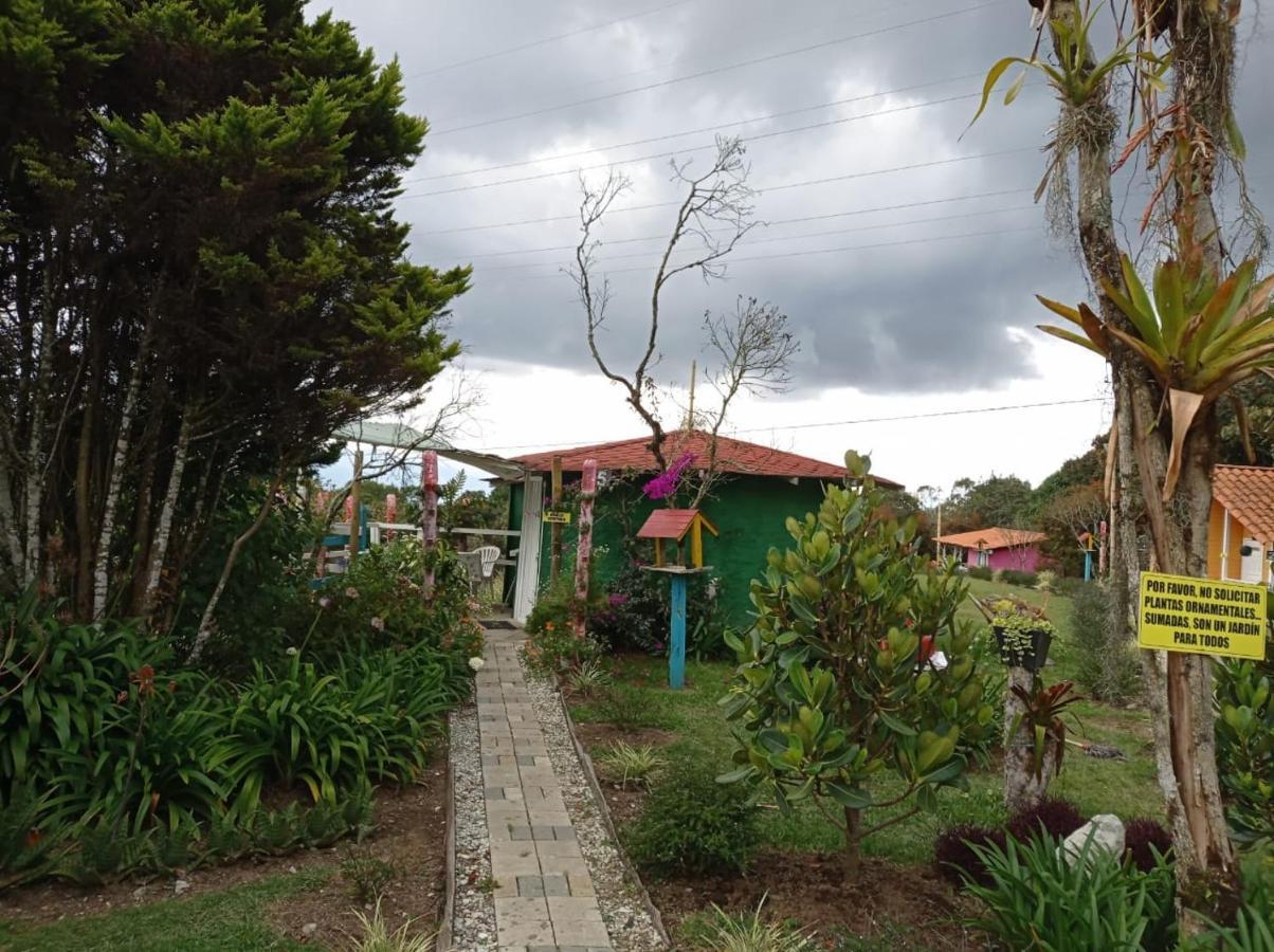 Hospedaje Santaelena -Chalets De Montana- Santa Elena (Antioquia) Exterior foto